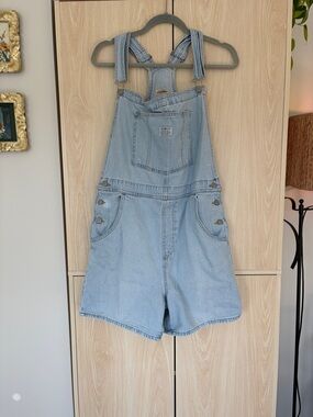 Levi Utility Shortalls